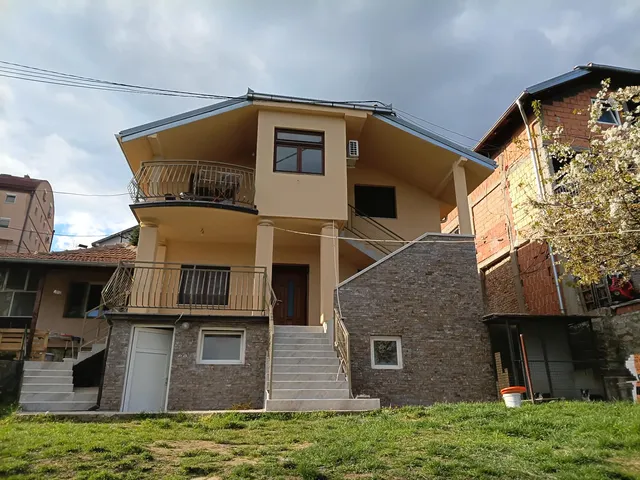 Una Color izvedeni rad 8